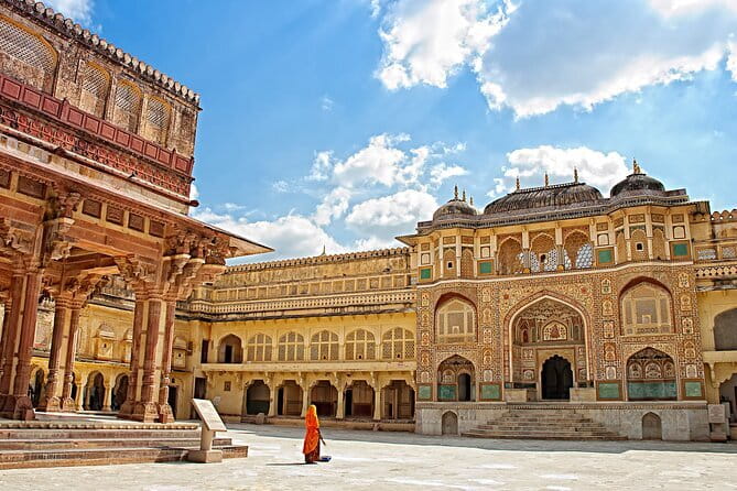 Timeless Treasures: An Old Delhi Heritage Walking Tour - Khari Baoli spice market: wholesale power and a needed pace reset