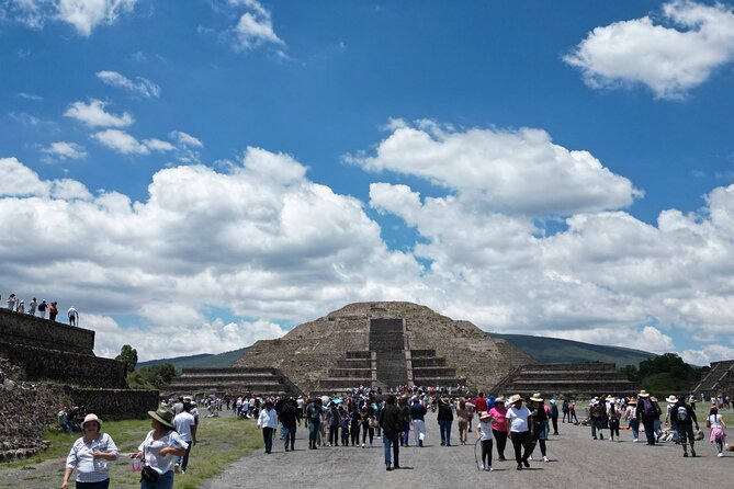Tour to Teotihuacan with visit to ancient caves and CDMX transportation - Teotihuacan in 8 hours: how the pickup and timing work