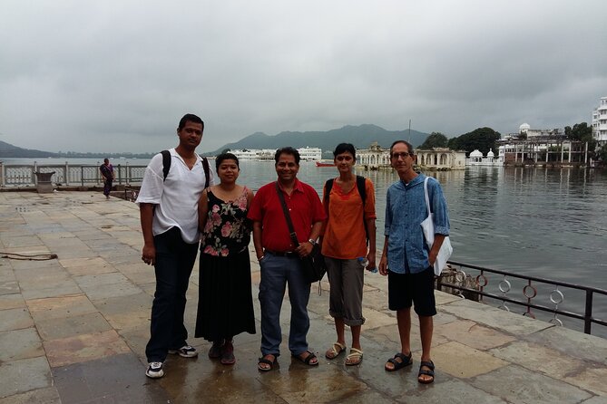 TRAVEL WITH CHINMAY -Heritage Walk - With Local B. Fast - Jagdish Temple: the start (and the return)