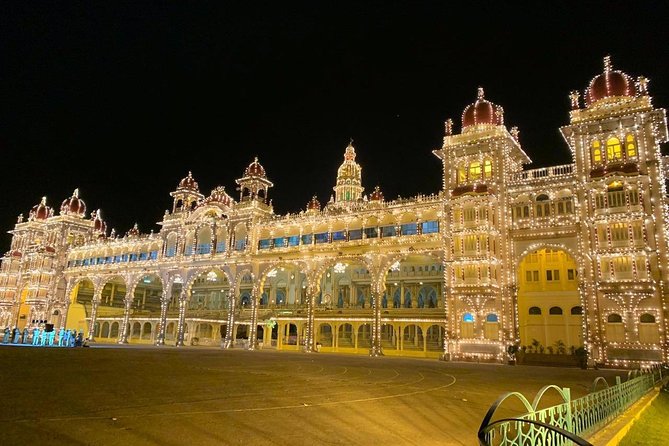 Treasures of Mysuru - day tour - The 6:30 AM Hard Rock Cafe Start: Good Logistics, Big Energy