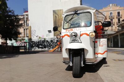 Valencia: Tuk Tuk Historical Tour - Meeting point at C. de la Blanqueria, plus how pickup works