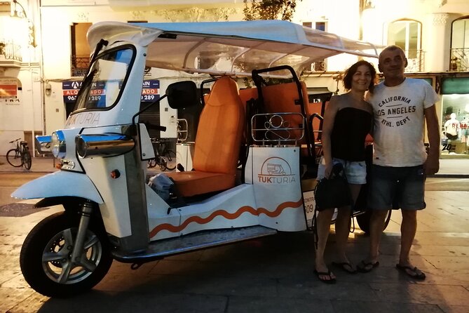 Valencia: Tuk Tuk Historical Tour - Carmen neighborhood streets: temples, museums, and moving between eras