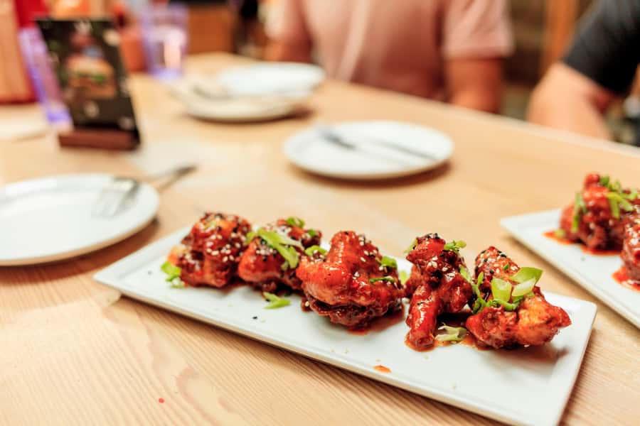 Vancouver: Guided Food and City History Tour - Where the tour starts and how the 3 hours actually flow
