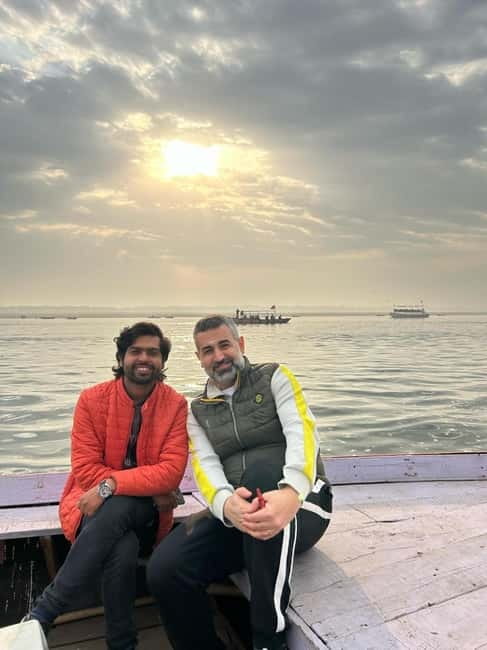 Varanasi: Ancient ghat walk tour with local guide - Assi Ghat: the serene entry point