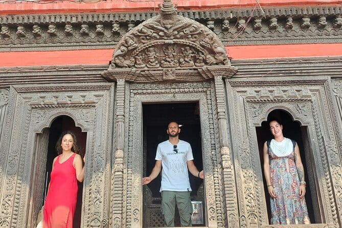 Varanasi Half day south and north Heritage walking tour - Dashashwamedh and Kedar Ghat: the Ganges in full view
