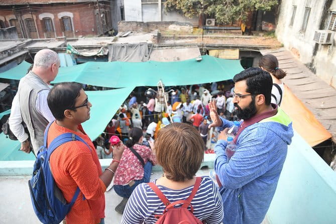 Varanasi Half day south and north Heritage walking tour - Madanpura saree weaving craft and Chousatti Devi’s ghat-temple