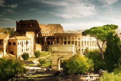 VIP Colosseum & Ancient Rome Guided Tour - Entering the Colosseum with real skip-the-line value