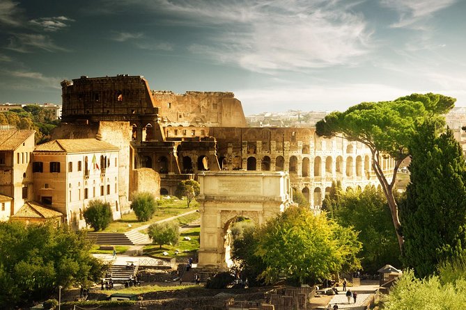 VIP Colosseum & Ancient Rome Guided Tour - Entering the Colosseum with real skip-the-line value