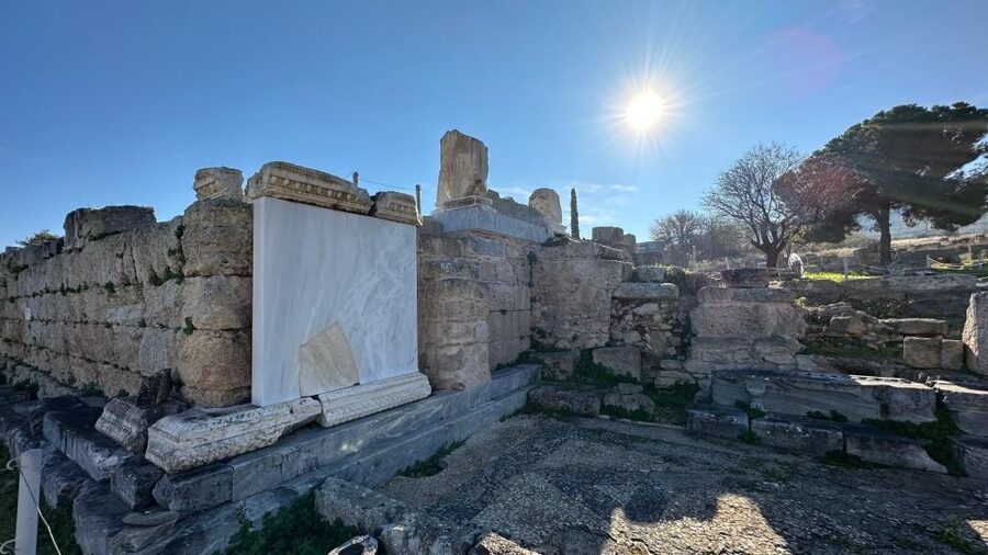 Visit Ancient Corinth Mycenae Nafplio Canal Private Tour 8H - Acrocorinth: the fortress rock that controlled entry