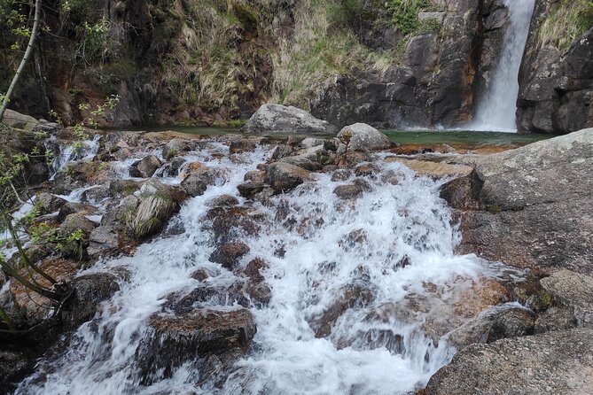 Waterfalls, Heritage and Nature in Gerês Park - from Porto - Fafiao: Wolf territory vibes and a real lunch break