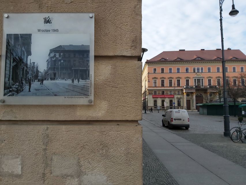 Wroclaw: Third Reich and World War Two Historical Tour - University Church and Ossolineum Garden: Reading Faith and Scholarship After Ruin