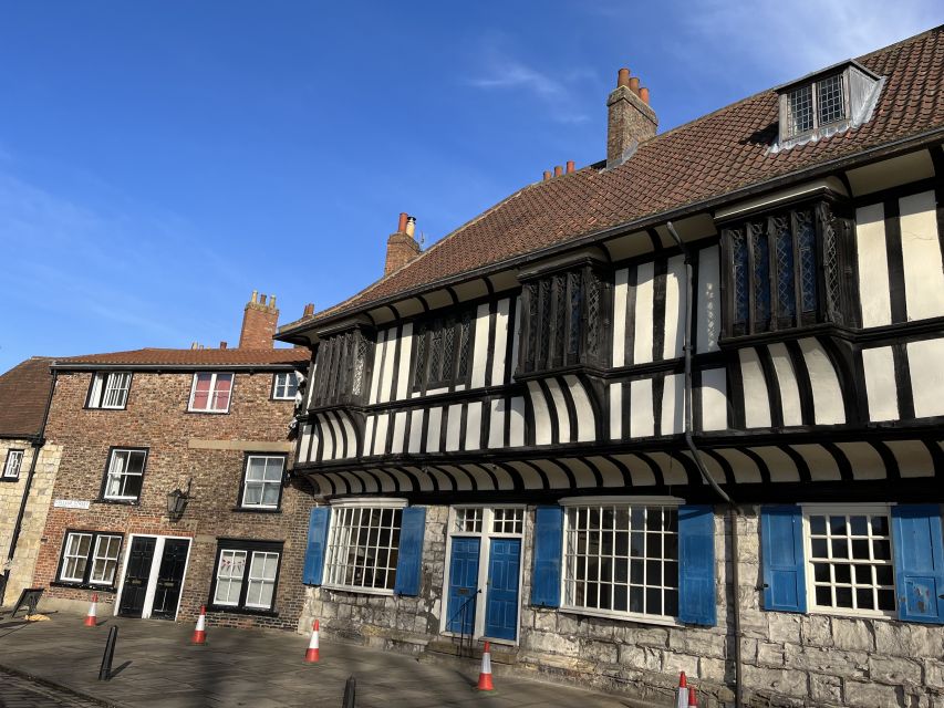 York: J&M’s City Sightseeing and History Walking Tour - Guide style, group energy, and how the pacing really feels